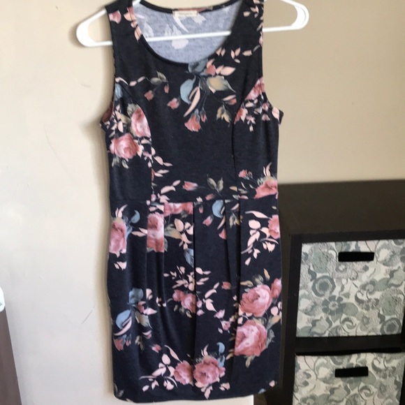 Floral dress - Picture 1 of 2